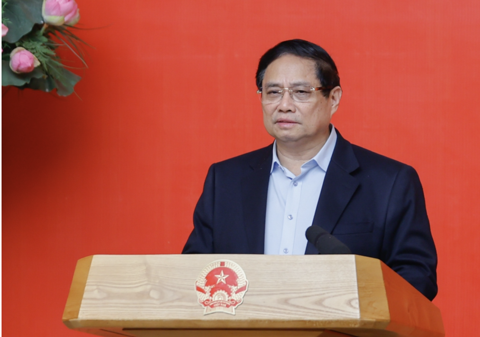 Thủ tướng chủ trì phiên họp thứ tư Tiểu ban Kinh tế - xã hội Đại hội XIV của Đảng